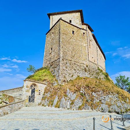 Locanda Del Castello Frontone Zewnętrze zdjęcie