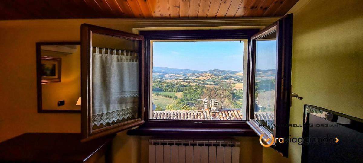 Locanda Del Castello Frontone Zewnętrze zdjęcie